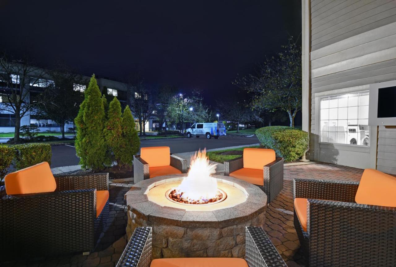 Hyatt House Bridgewater Hotel Buitenkant foto