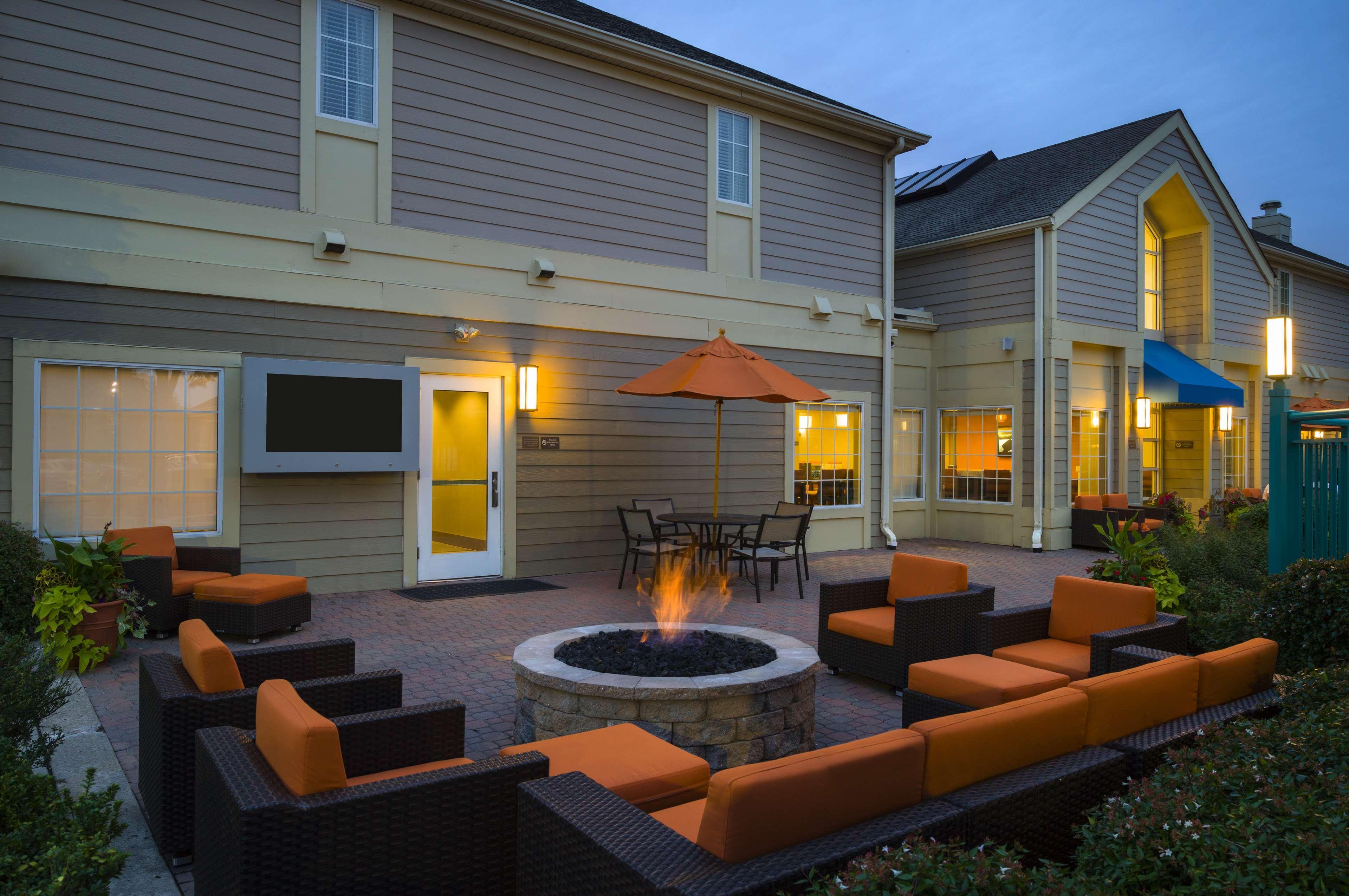 Hyatt House Bridgewater Hotel Buitenkant foto